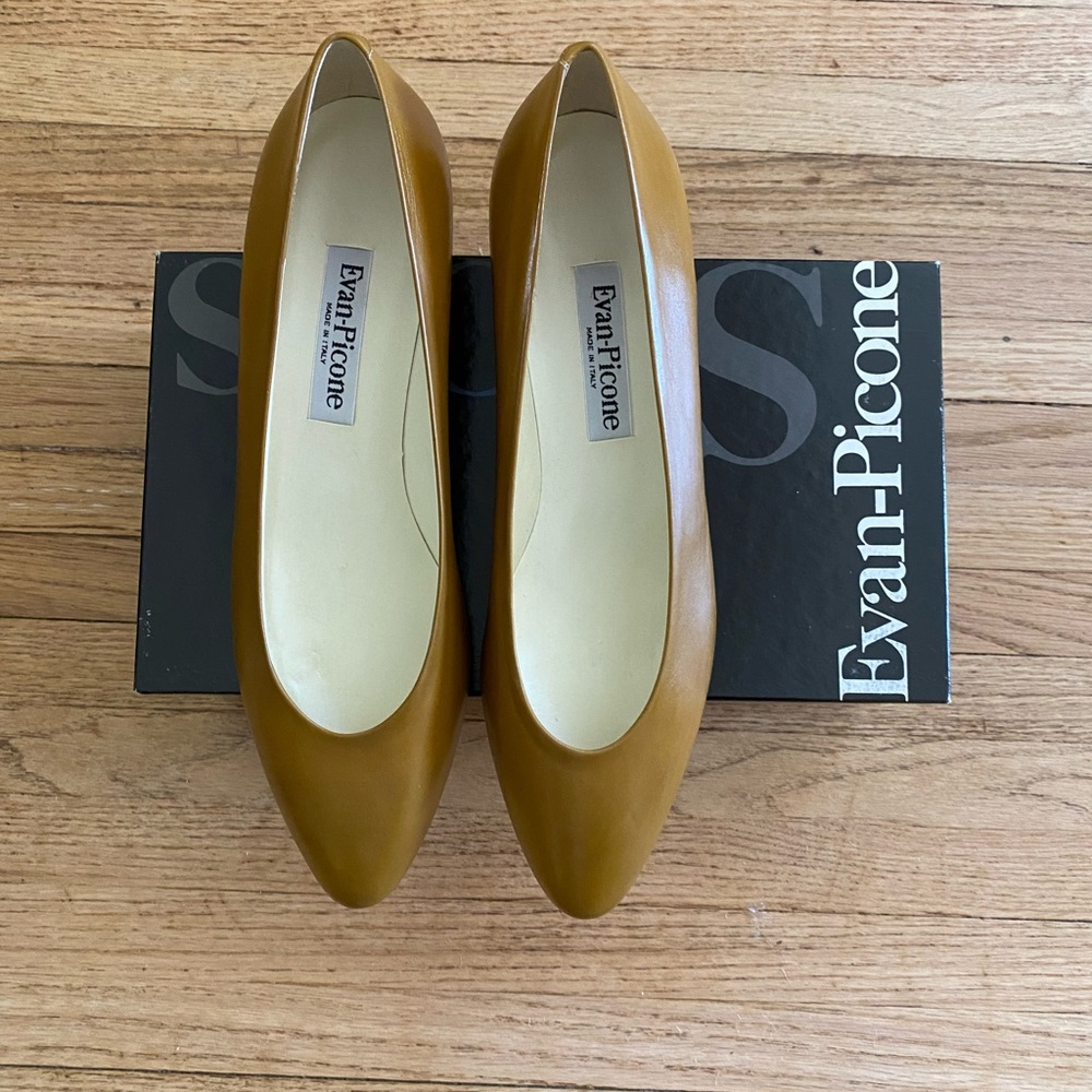Vintage Evan-Picone Kitten Heel Pumps 10